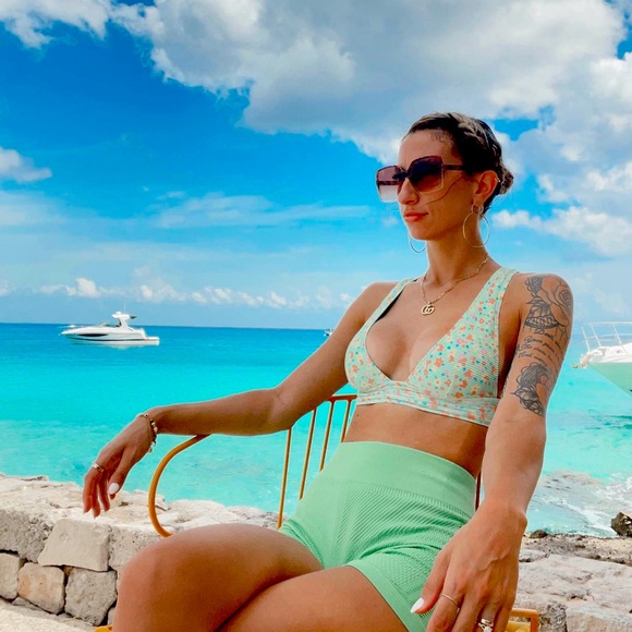 Other - Green floral bikini top size small